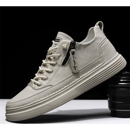 Autumn Men Casual Shoes Lace Up Men Shoes Low Cut Fashion Breathable Light Sneakers for Men Leisure Walk Tooling Brogue Shoes