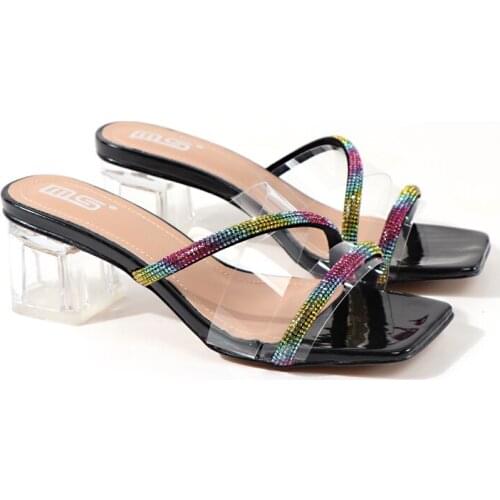 Womens Slippers Artificial Diamond Square Thick Heel Fashion Womens Sandals Flip-Flops Womens Flat Home Slippers Casual Beach