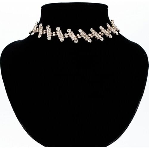 YFJEWE Collar Necklace Gifts And Wedding Clavicle Necklaces Choker Necklace Women Full Rhinestone Pendant Jewelry N383