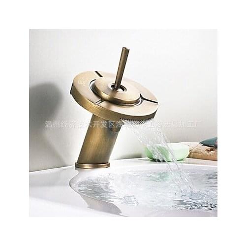 Factory direct supply Single 360 degree rotating three spray entire copper antique waterfall faucet