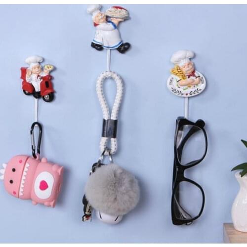 Hanging Hook Non-slip Self-adhesive Punch-free Cartoon Chief Pattern Wall Hook for Bathroom Garden Bedroom Indoor Decorations
