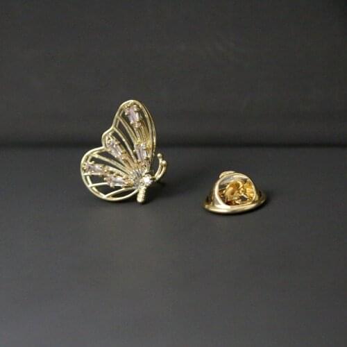 Elegant Cute Small Gold Color Zircon Butterfly Shape Brooch Pin Scarf Accessories Jewelry Anti-glare Zircon Clothes Fixed Pin
