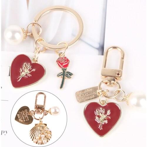 Fashion Imitation Pearl Chain Rose Key Chains Heart Tag Cute Girl Alloy Keychain Bag Pendant Gift
