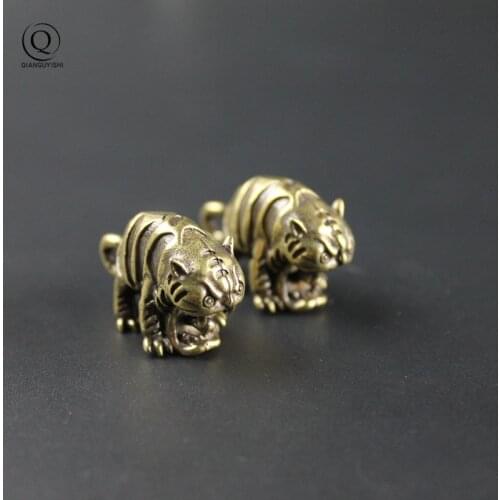 New Design Copper Big Mouth Tiger King Figurines Vintage Brass Zodiac Animal Pendants for Keychains Metal Car Key Rings Hangings