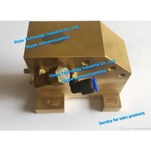 X181A788G71 edm Guide Roller Base Lower M603S with connectors. FA20 Die Guide Holder Lower X181-A788-G71 for DWC-FA20S advance