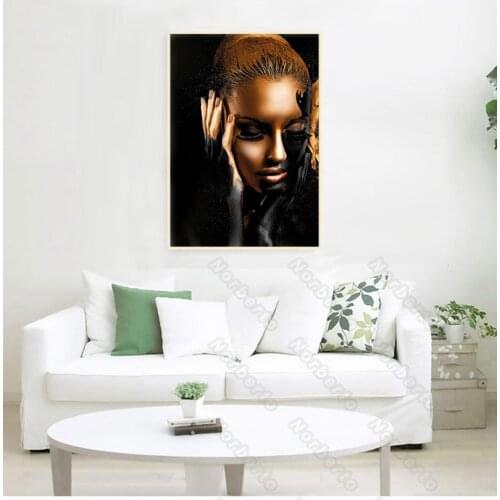 European Style Canvas Painting Wall Poster Art Abstract Woman with Golden Face and Heavy Makeup for Home Rooms Wall Decoration