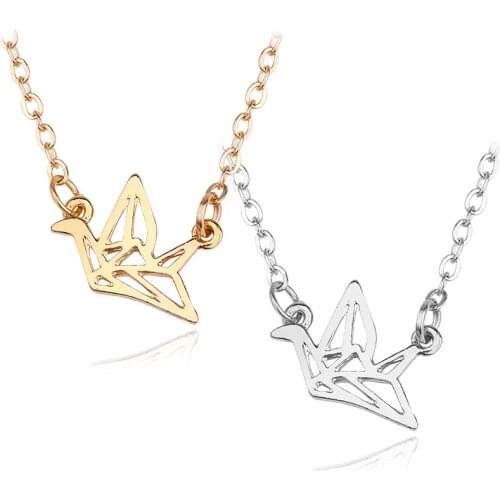 Fashionable New Female Necklace Hollow Paper Crane Classic Charm Lady Wild Origami Pendant Clavicle Chain Jewelry Gift Hot