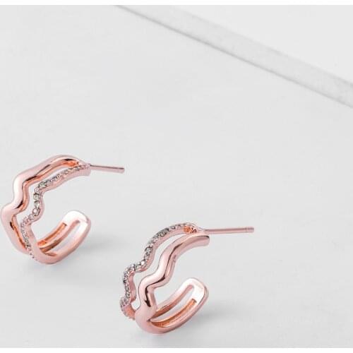 The Latest Version Of Gothic Wave Piercing Earrings Geometric Metal Rose Gold Circle Earrings For Women Party Jewelry 2021