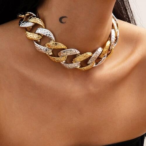 Hip Hop Python Pattern Thick Chain Necklace Double Color Punk Short Collar Choker Pendant Women Statement Party Jewelry
