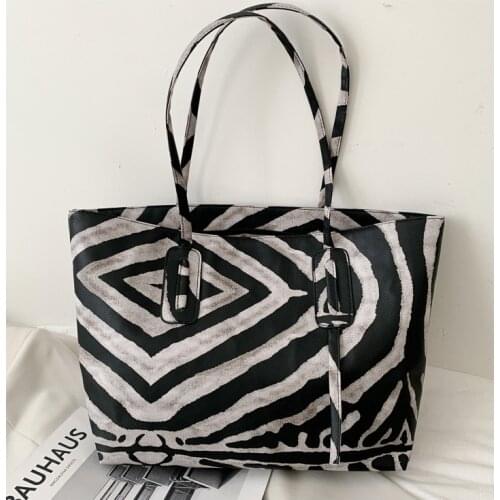 Women bag Leopard tote bag Zebra pattern Fashion Zipper Soft shoulder bag handbag high-capacity shopping bag Euro-America style