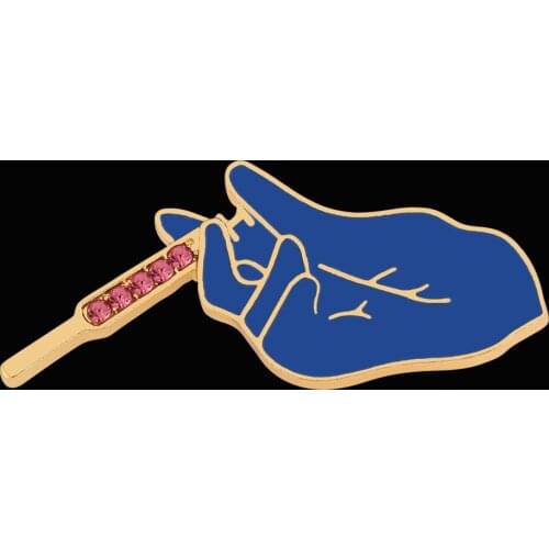 Hand Syringe Enamel Brooch Medical Equipment Badge Jewelry Nurse Doctor Clothing Hat Metal Button Pin Accessories