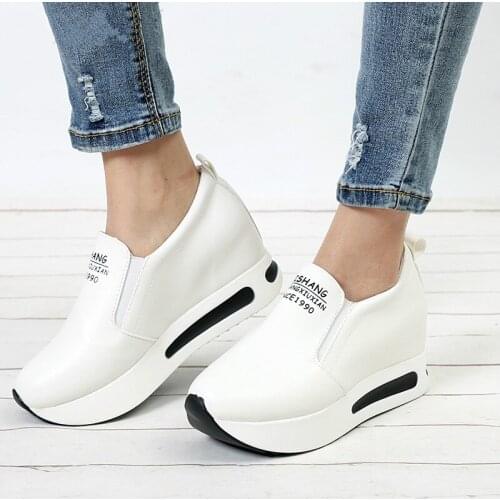 Dropshipping Women Creepers Autumn Increasing Height Shoes Casual Slip on Moccasins Platform Wedge Heel Fashion Elastic Band