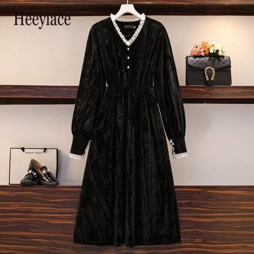 Plus Size Women Vintage elegant Velvet Dress 2020 Winter V-Neck Long Sleeve Ladies Midi Dresses korean solid black party dress