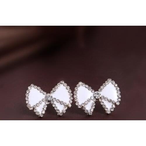 2019 New fashion Hypoallergenic fashion white Bow stud Earrings for woman Korean cute personality earrings Bohemian Jewelry