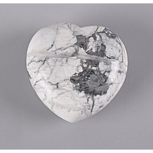 Figurines Miniatures Energy Healing White Howlite Heart-Shape Stone Decoration Feng Shui Stone Crystal Model Home Decor Gift