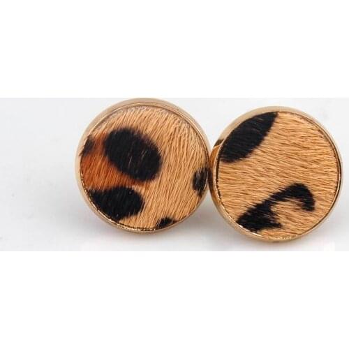 Fashion Fall Winter Dark Color Leather Stud Earrings for Women Mini Round Leopard Zebra Color Stud Earrings Jewelry Wholesale