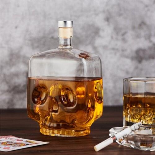 Creative Skull Glass Wine Bottle Whisky Vodka Wine Transparent Drinking Decanter 700ML