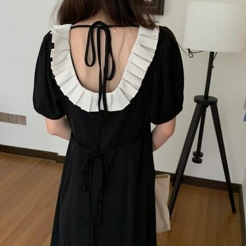2021 Summer French Tender Temperament Pleated Petal Collar Color Contrast Design Back Less Lace Black Draw Back Dress Vestidos