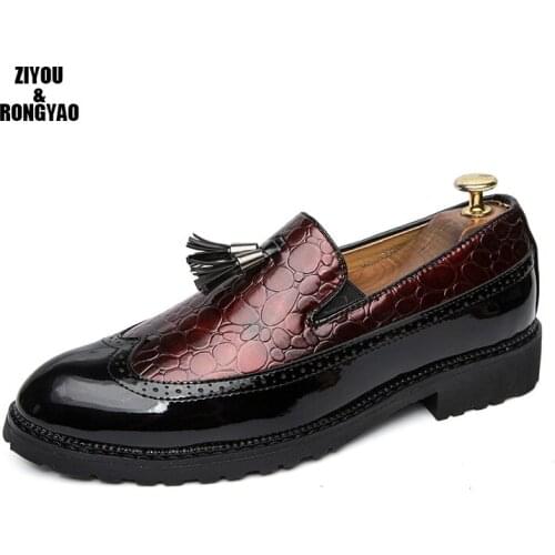 2018 Men Casual shoes breathable Leather Loafers Office Shoes For Men Driving Moccasins Comfortable Slip on Fashion Shoes AA-110