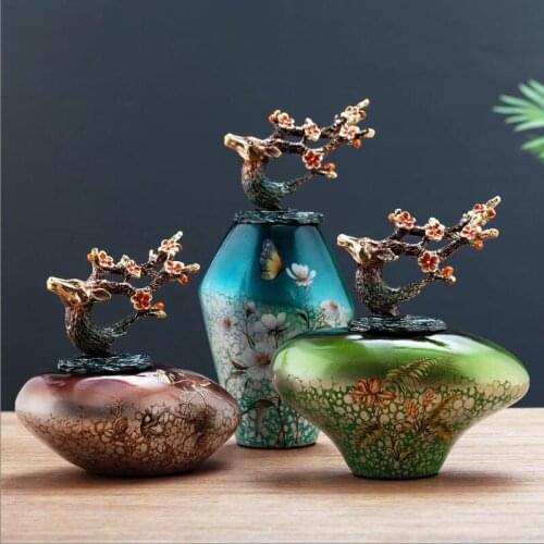 European Luxury Home Decoration Ceramic Deer Shape Vase Ornament Creative Livingroom American Ceramic Desktop Figurines Crafts