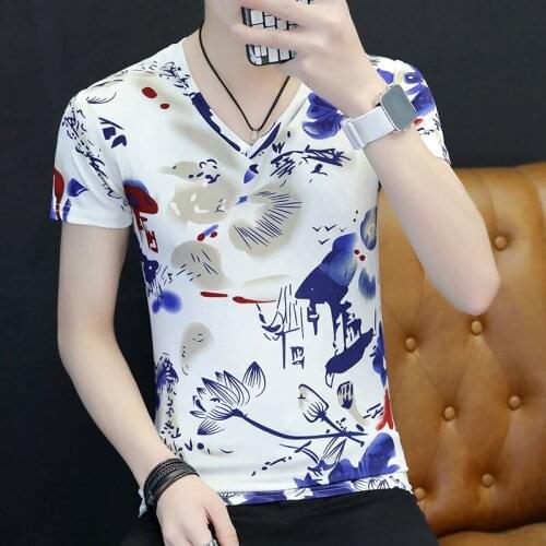 Summer Korean Ice Silk Mens Short-sleeved T-shirt With Slim Body, V-neck Design And Color T-shirt Plus Size M-3XL