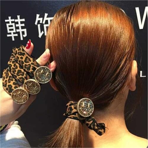 Lovef 1 Pcs Fancy Crystal Rubber Band Leopard Print Charm Bead Disc Paved Crystals Hair Band For Women Hair Rope For Girl