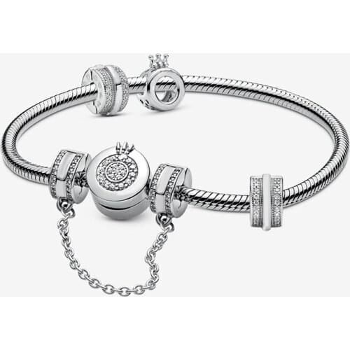 2020 Fashion High Quality New Crown O Safety Chain Series Bangle Womens Party Charm Accessories Exquisite Jewelry Gifts