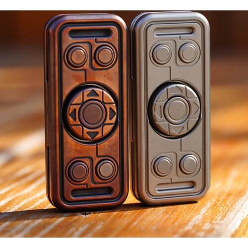 BTMCL Red Copper Fingertip Gyro Decompression Artifact Between Fingers EDC High-speed Rotating Toy