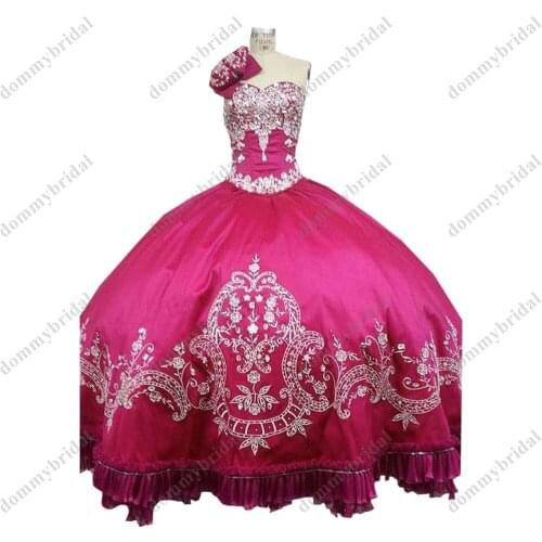 Stunning Sliver Embroidery Wine Sweetheart Quinceanera Dresses Corset Back Beaded Sequins Graduation Party Sweet 15 XV Dress