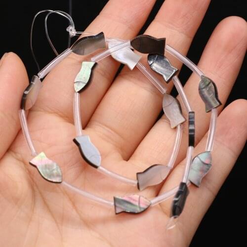 Selected Natural Seashells and Fish-shaped Beads Are Used for DIY To Make Exquisite Womens Jewelry Bracelets 15 Pcs/piece