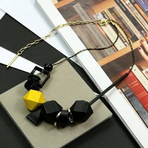 2017, autumn and winter new fashion version, fashion color clavicle Collar Necklace, female high-end clothing accessories pendan