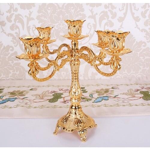 Luxury European dining table model room soft decoration ornaments European candlelight dinner props metal wedding candlestick