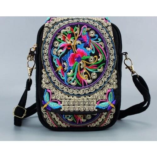 2019 Newest Style Chinese National Style Women Fanny Shoulder Bag Embroidery Boho Hippie Tassel Tote Messenger