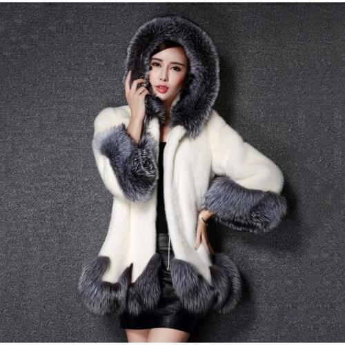 Whole skin rabbit fur winter coat outwerwear women A line loose fit natural fur coats with a hood 2018 autumn