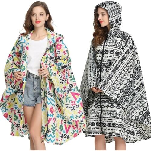 New Fashion Women Raincoat Thin Poncho Ladies Waterproof Clock Rain Jacket Adults Rain Coat Outdoor Windproof Bicycle Rain Wear