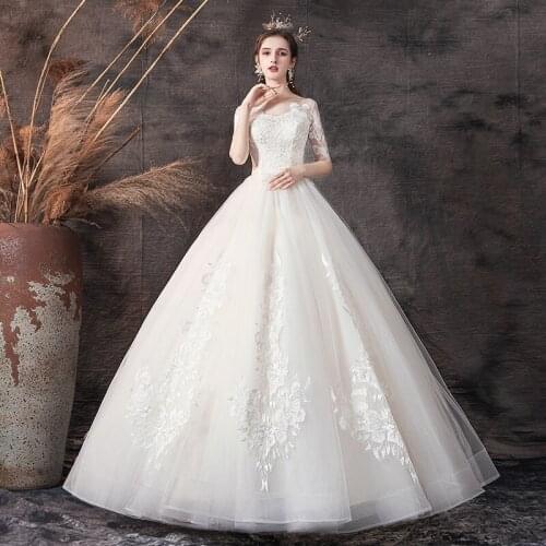Wedding Dress 2020 New Luxury Half Sleeve V-neck Ball Gown Floor-length Lace Up Embroidery Princess Vintage Robe De Plus Size