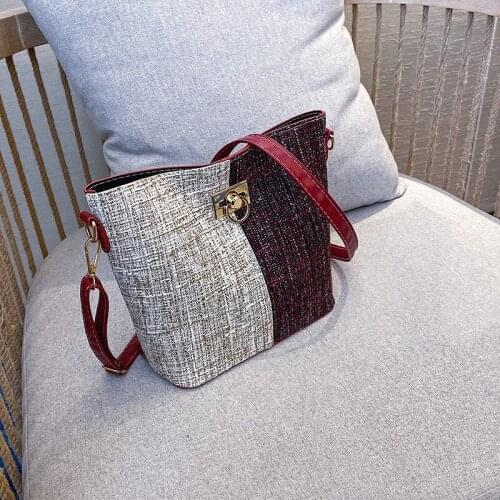 New Versatile High Quality Contrast Color Wool Girl Stitching Crossbody Bag Single Shoulder Turn Lock Women 's Bag