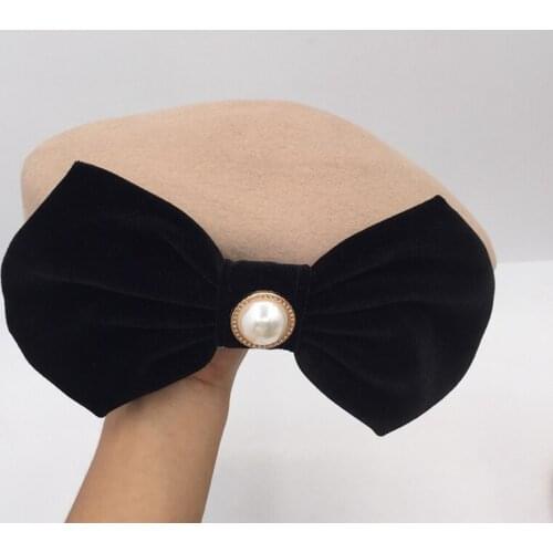 Winter with French aristocratic wool hat elegant bowknot pearl womens beret