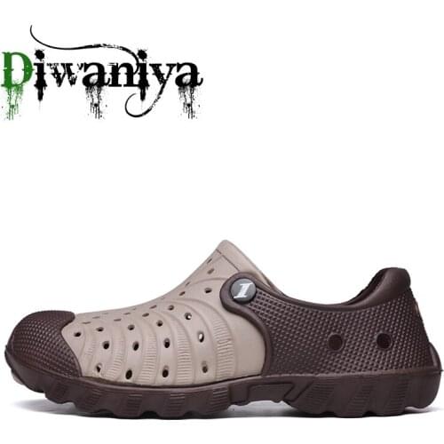Diwaniya Clogs Sandals Men Large Size Slip On Outdoor Beach Summer Shoes Medical Clogs Causal Breathable Male Sandals With Hole