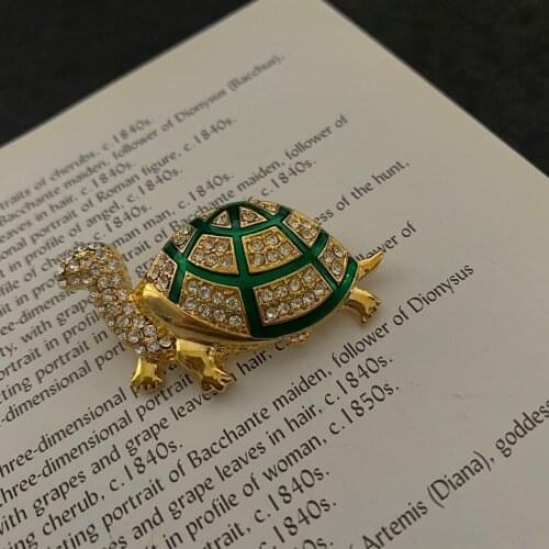 European and American fashion exaggerated design copper gilded enamel gem inlaid tortoise brooch womens jewelry