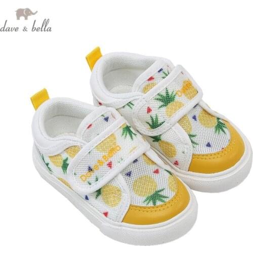 DBY17863 Dave Bella spring baby girls fashion cartoon shoes new born girl cute shoes