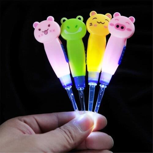 VIP Link Wholesale For ABS Adults Children Kids Use Replaceable Head Lighting Earpicks Ears Wax Cleaning Tool Set With 3 Heads