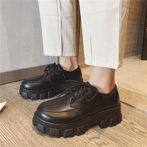 Black ladies heightening casual small leather shoes spring and autumn Korean fashion matte lace-up platform womens shoes