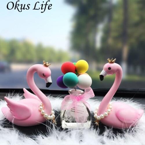 2PCS Set Car Home Decor Opening Wing Love Bird Crown Flamingo Pattern Creative Table Accessory Car Ornament Cake Decoration