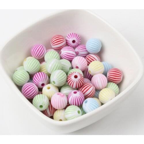 10mm 50pcs White Color With colorful Line Acrylic Round Spacer Ball Beads For Jewelry DIY Fishing Wholesale 2018 New KL121