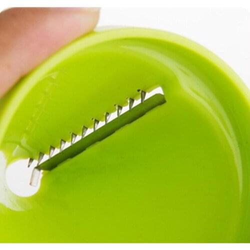 1Pcs Kitchen Tools Convenient Fruit Multi-Function Spiral Shredder Peeler Manual Potato Carrot Radish Rotating Shredder