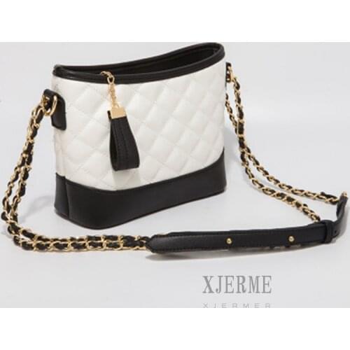 Wandering bag ladies 2020 autumn and winter new fashion net red shoulder bag wild messenger bag Korean trend black