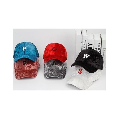 New Arrival 2019 Black Pink Gray Pleuche Baseball Cap for Women Casual Autumn Winter Outfits Mens Warm Hat Street CapsMOQ50