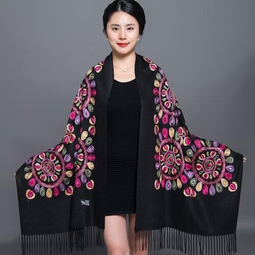 Autumn Winter New Women Sunflower Cashmere Scarf Shawl National Travel Emebroider Thickening Tassel Scarves Pashmina Wraps Warm