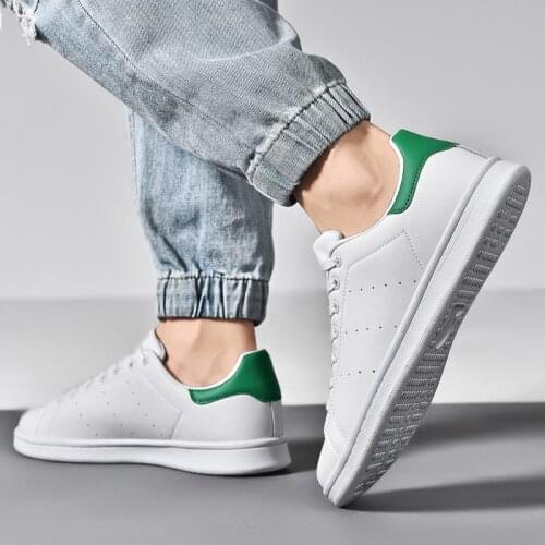 Men Casual Shoes Light Comfort Flats Shoes New Fashion Classic White Shoes Women Outdoor Sneakers Big Size Couple Shoes